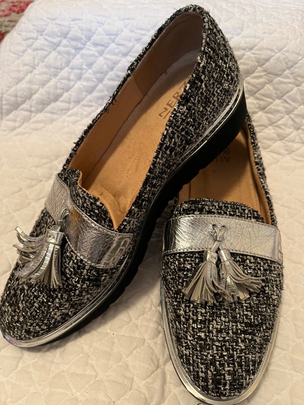 Naturalizer tweed loafer w/ silver detail